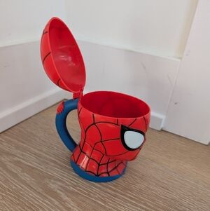 ✨4 for 12 Spiderman Kids Flip Lid Cup